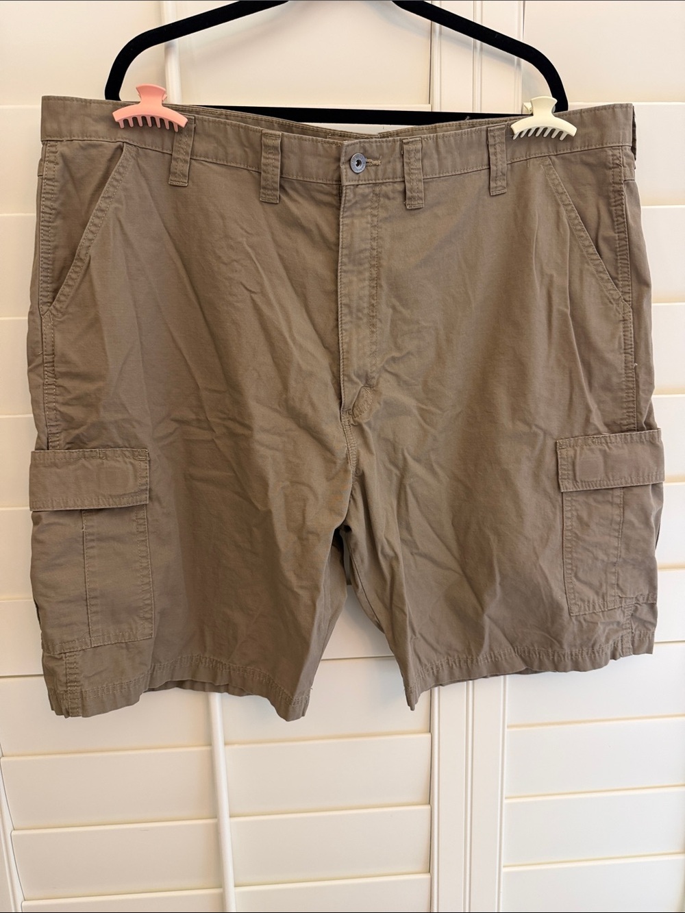 Wrangler Men's Cargo Shorts in Khaki Brown